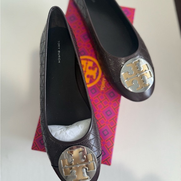 Tory Burch Quilted Minnie Metal Logo Napa Leather brown shoes - Picture 9 of 13